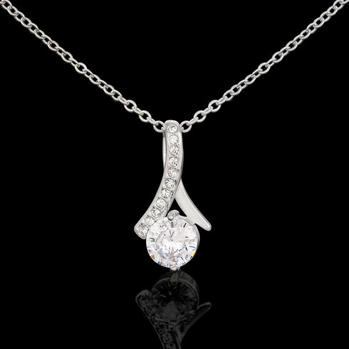 Alluring Beauty Necklace For Wife