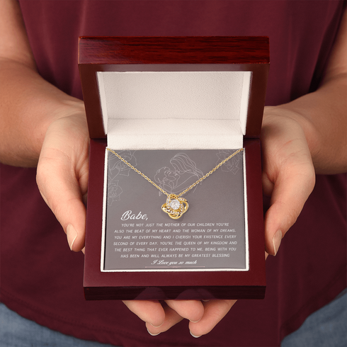 18K Yellow Gold Necklace Gift to Amazing Moher of My Kids