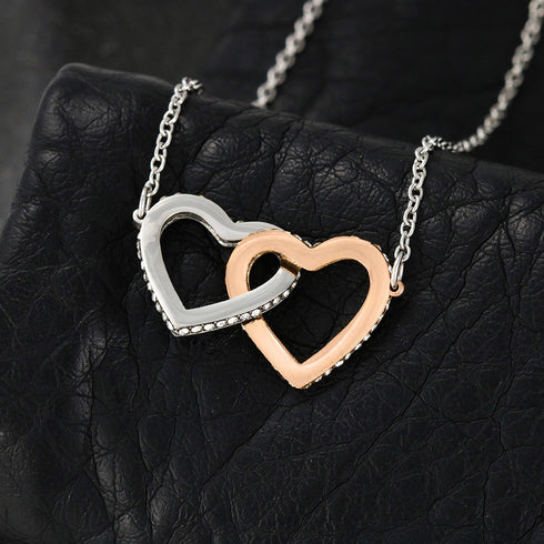 GG 13 Amazon Interlocking heart