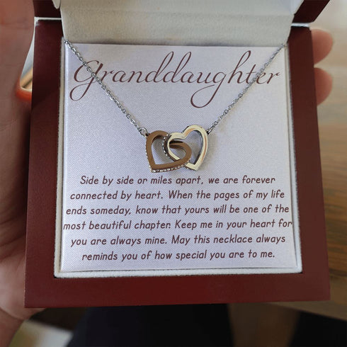 Interlocking hearts granddaughter / daughter