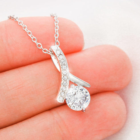Alluring Beauty Necklace For Wife